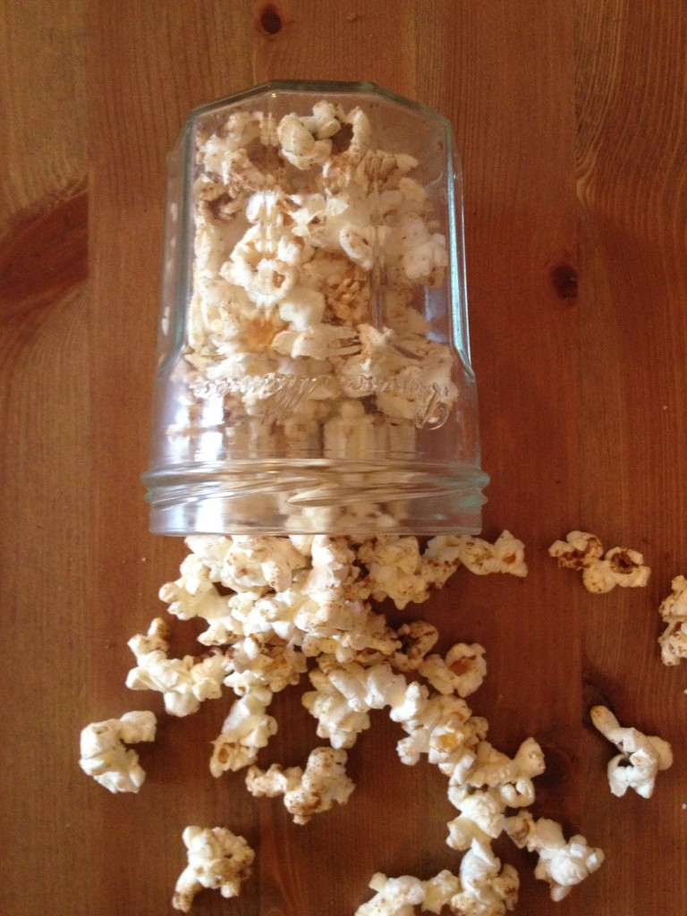 gingerbread spiced popcorn