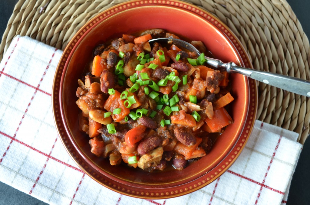 Vegan Three Bean Chili | coffeeandquinoa.com