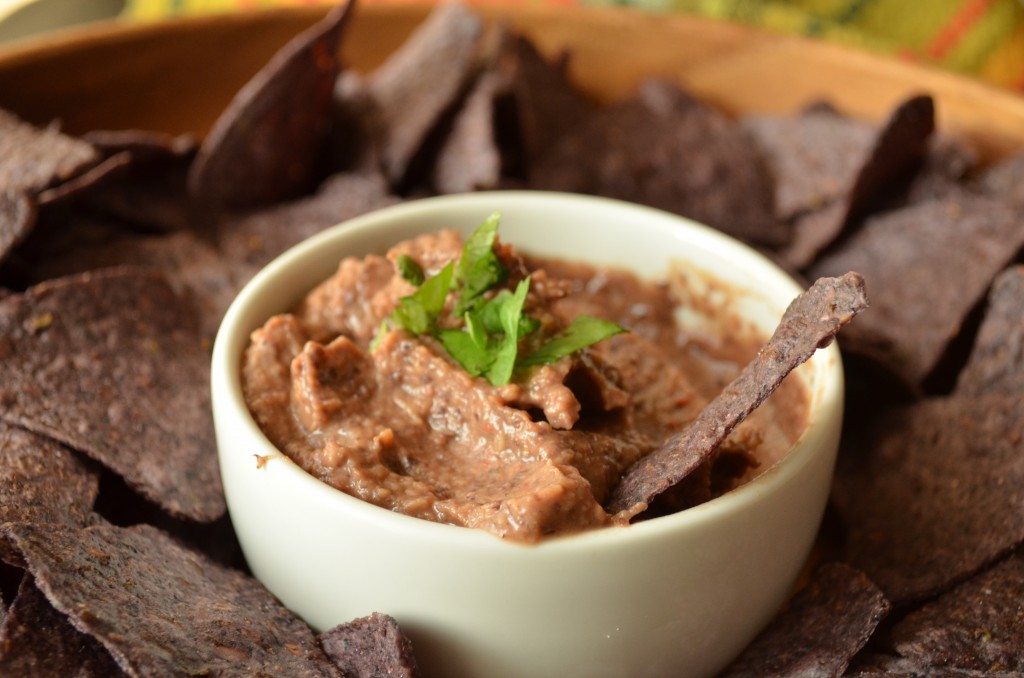 Chipotle Black Bean Dip | Coffee & Quinoa