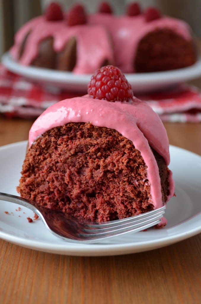 Red Velvet Beet Cake with Raspberry Cream Cheese Frosting | coffeeandquinoa.com