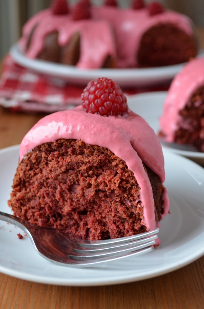 Red Velvet Beet Cake with Raspberry Cream Cheese Frosting | coffeeandquinoa.com