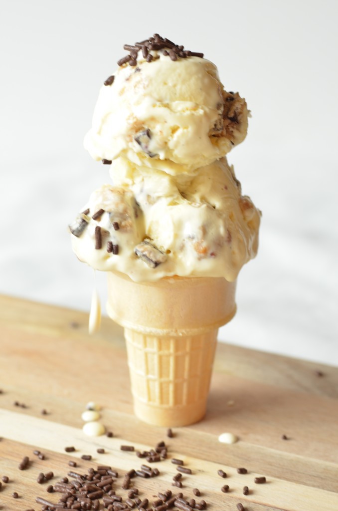 Chunky Lola Cookie Dough Ice Cream