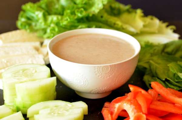 Fresh Lettuce Wraps with Peanut Dipping Sauce
