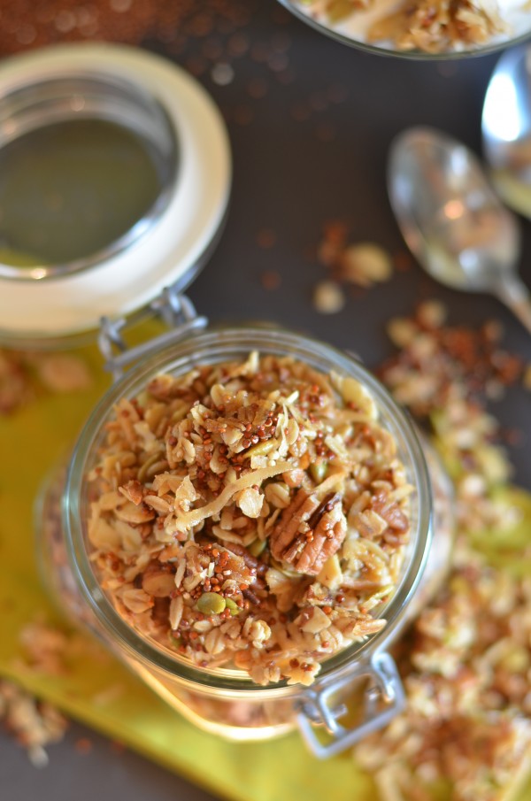 Quinoa Crunch Granola (Vegan)