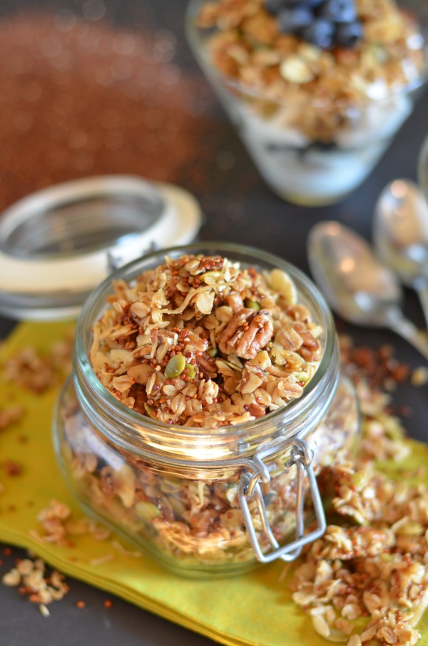 Quinoa Crunch Granola (Vegan)