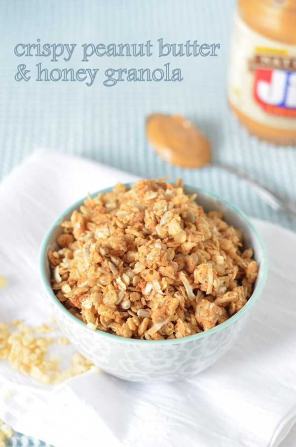 Crispy Peanut Butter and Honey Granola // Coffee & Quinoa