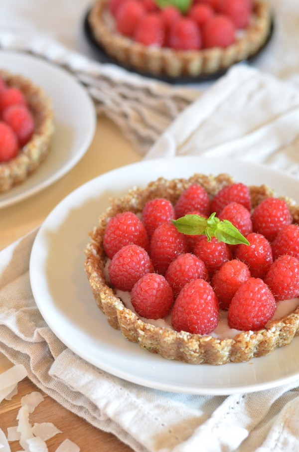 No-Bake Coconut Raspberry Tarts (Can Be Vegan & Raw) // Coffee & Quinoa