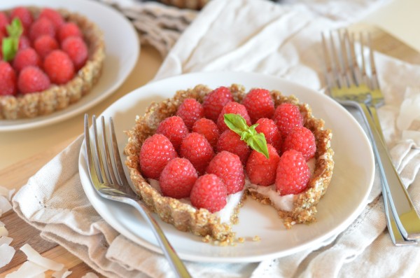 No-Bake Coconut Raspberry Tarts (Can Be Vegan & Raw) // Coffee & Quinoa