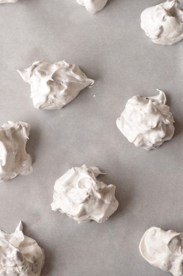 Three-Ingredient Mint Meringues (Gluten-Free)