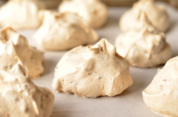 Three-Ingredient Mint Meringues (Gluten-Free)