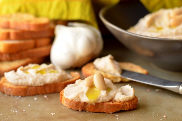 Roasted Garlic and Truffle White Bean Spread