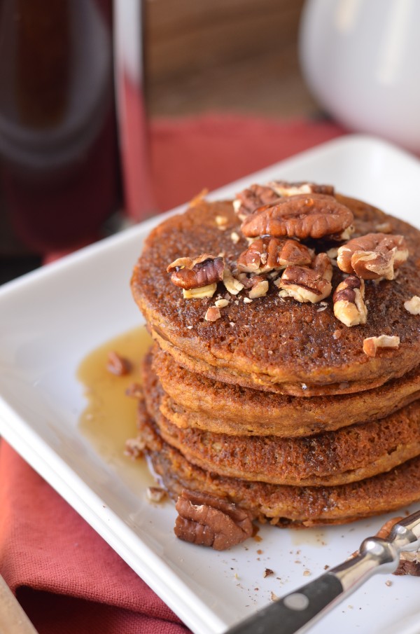 Vegan Pumpkin Spice Pancakes