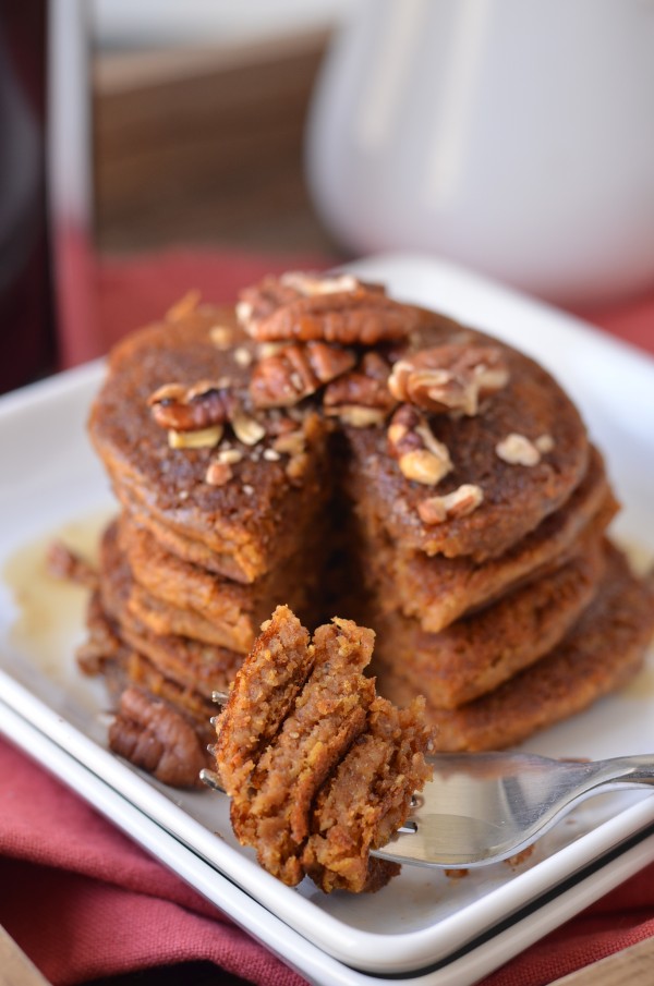 Vegan Pumpkin Spice Pancakes