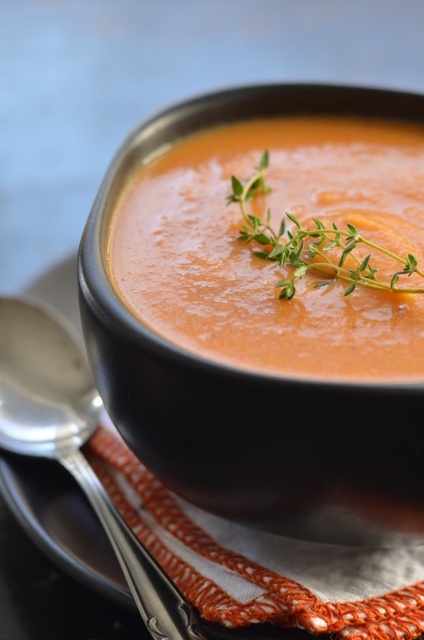 Roasted Red Pepper and Cauliflower Soup