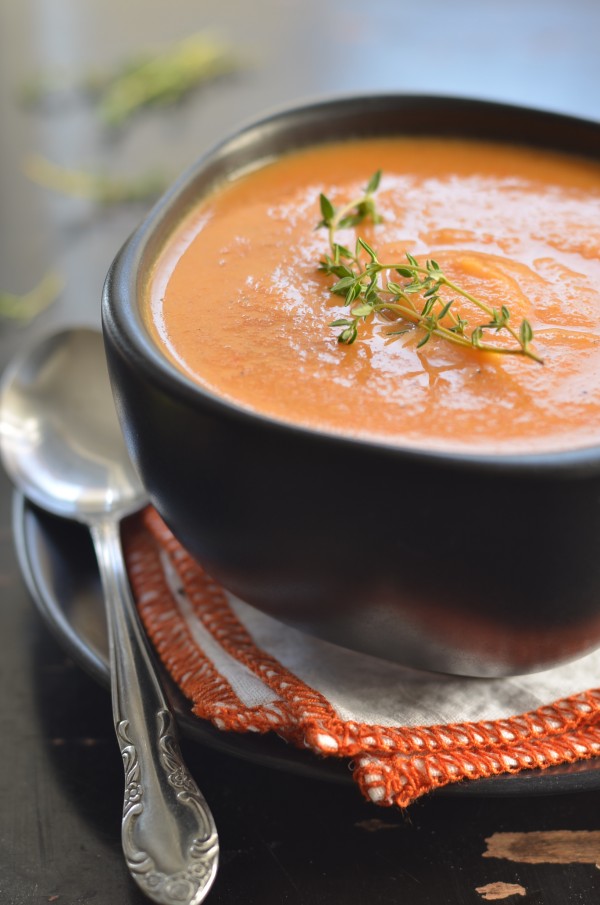 Roasted Red Pepper and Cauliflower Soup