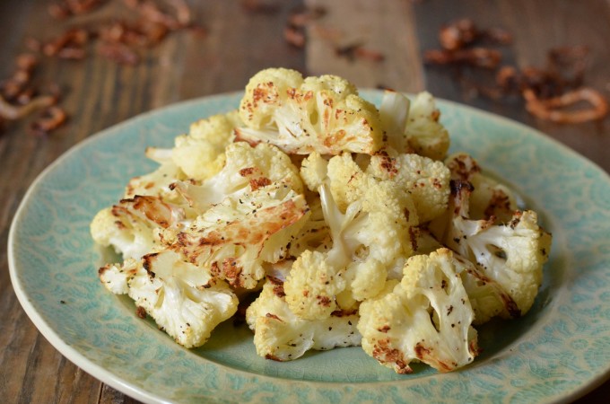 Roasted Cauliflower with Yellow Curry Sauce