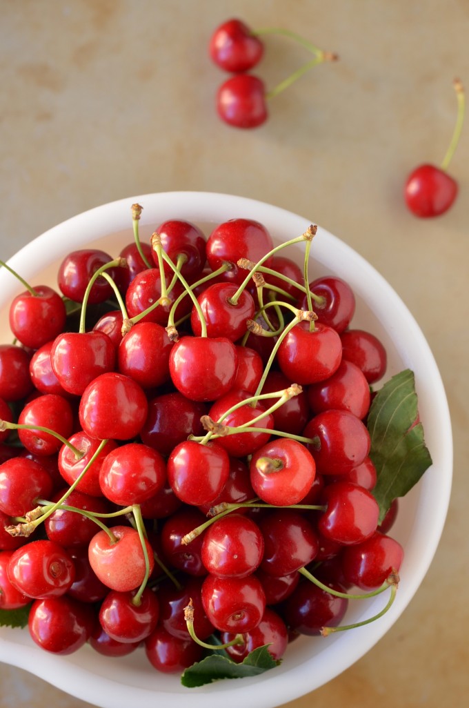 Tart Cherry Margaritas | coffeeandquinoa.com