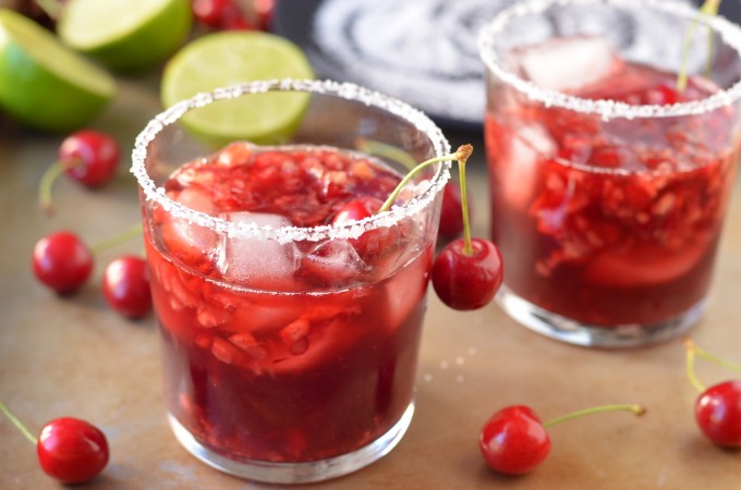 Tart Cherry Margaritas | coffeeandquinoa.com