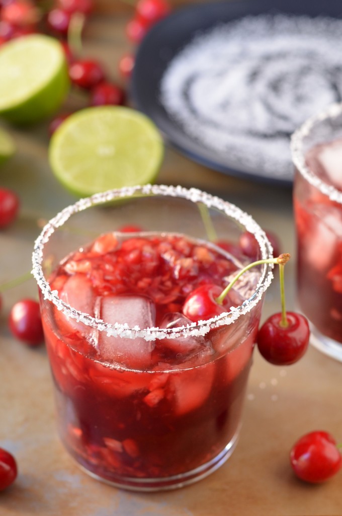 Tart Cherry Margaritas | coffeeandquinoa.com