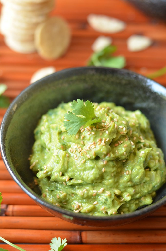 Asian-Inspired Sesame Guacamole | coffeeandquinoa.com