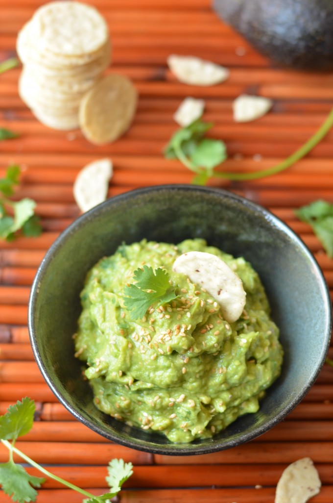 Asian-Inspired Sesame Guacamole | coffeeandquinoa.com