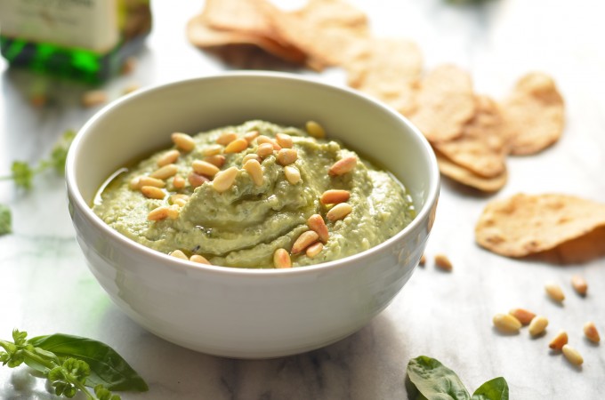 White Bean and Pesto Dip | coffeeandquinoa.com