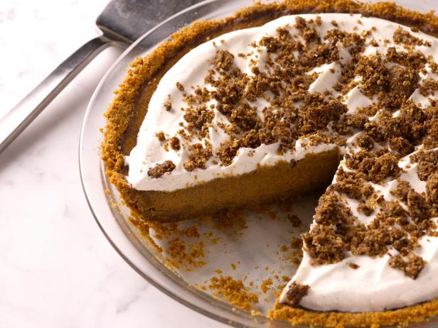 Not Your Grandma's Pumpkin Pie Recipe Roundup | coffeeandquinoa.com