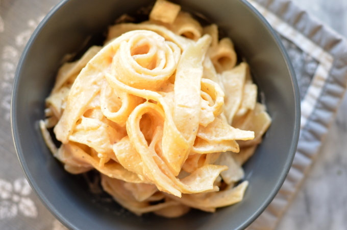 Creamy Cajun Cauliflower Pasta | coffeeandquinoa.com