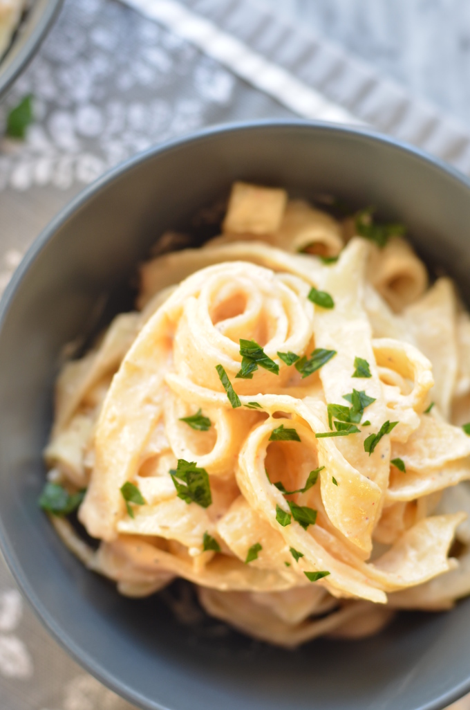 Creamy Cajun Cauliflower Pasta | coffeeandquinoa.com