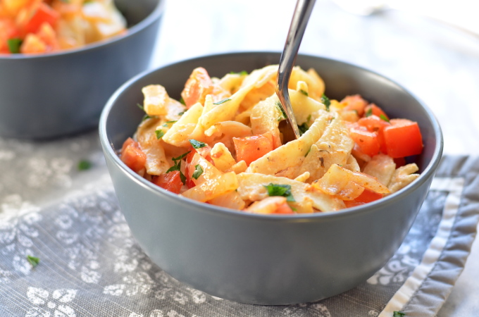 Creamy Cajun Cauliflower Pasta | coffeeandquinoa.com