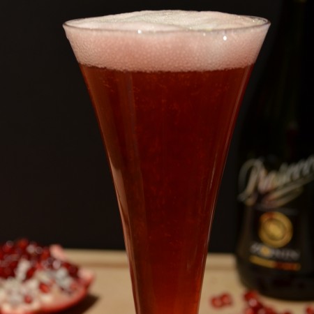 pomegranate ginger bellinis | Coffee & Quinoa