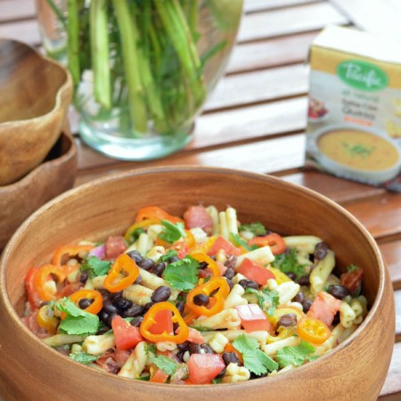 Cheesy Southwest Pasta Salad + a GIVEAWAY! | coffeeandquinoa.com